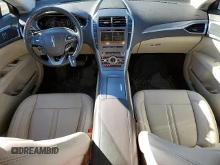 2019 Lincoln MKZ Standard with VIN 3LN6L5A99KR622039, listed as a Copart auction lot 88114965 with 57,345 mi miles and Clean Title. Bid and sale history available at carsss.com. Image 8.