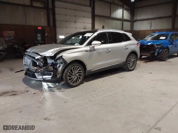 2019 Lincoln Nautilus Reserve with VIN 2LMPJ8LP4KBL25142, listed as a IAAI auction lot 41340444 with 105,757 mi miles. Bid and sale history available at carsss.com. Image 19.