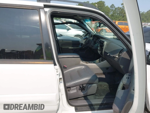 2002 Ford Explorer Sport Trac Value с VIN 1FMZU77EX2UD06359, выставлен на аукционе IAAI как лот 42387993 с пробегом 188 940 миль миль и . История ставок и продаж доступна на DreamBid. Изображение 5.