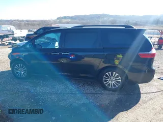 2019 Toyota Sienna XLE Auto Access Seat with VIN 5TDYZ3DC9KS995408, listed as a IAAI auction lot 41114546 with 98,280 mi miles. Bid and sale history available at carsss.com. Image 15.