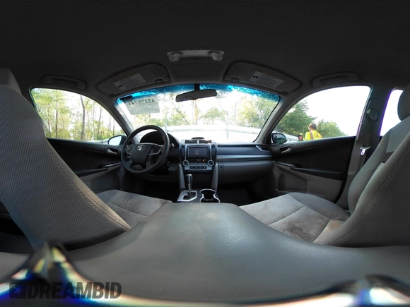 2012 Toyota Camry L z VIN 4T1BF1FK4CU530650, wystawiony jako IAAI lot #42275744 z przebiegiem 189 490 mil mil oraz . Historia ofert i sprzedaży dostępna na DreamBid. Obrazek 18.