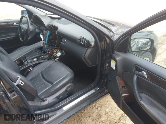 2005 Mercedes-Benz C 240 with VIN WDBRF81J05F557070, listed as a IAAI auction lot 42242556 with 113,139 mi miles and . Bid and sale history available at DreamBid. Image 5.