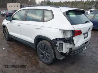 2022 Volkswagen Taos S с VIN 3VVAX7B21NM043209, выставлен на аукционе IAAI как лот 41701587 с пробегом 67 647 миль миль и . История ставок и продаж доступна на DreamBid. Изображение 3.