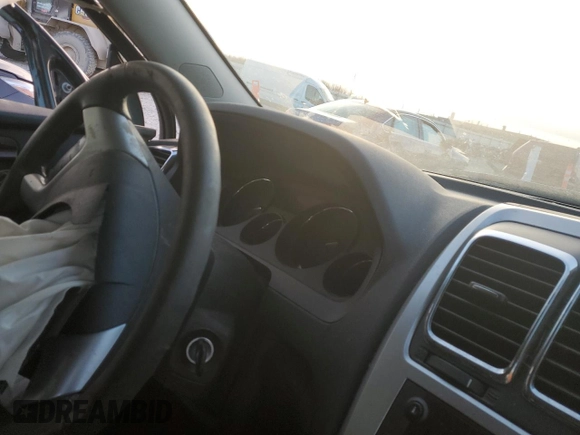 2012 GMC Acadia SLE z VIN 1GKKVPED5CJ343730, wystawiony jako Copart lot #84387724 z przebiegiem Nie podano mil oraz Nie do naprawy • Non repairable. Historia ofert i sprzedaży dostępna na DreamBid. Obrazek 9.