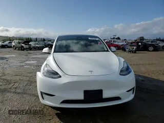2023 Tesla Model Y Long Range with VIN 7SAYGDEEXPF844622, listed as a Copart auction lot 49094465 with 35,191 mi miles and Salvage Title. Bid and sale history available at DreamBid. Image 12.