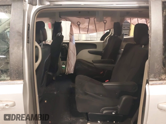 2011 Chrysler Town & Country Touring with VIN 2A4RR5DG0BR735274, listed as a IAAI auction lot 41845820 with 163,440 mi miles and . Bid and sale history available at DreamBid. Image 8.
