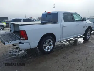 2017 Ram 1500 Night z VIN 1C6RR7MT3HS634288, wystawiony jako IAAI lot #40993931 z przebiegiem 138 341 mil mil oraz . Historia ofert i sprzedaży dostępna na DreamBid. Obrazek 4.