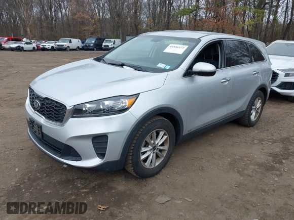 2019 Kia Sorento LX with VIN 5XYPGDA35KG434373, listed as a IAAI auction lot 41846172 with 69,473 mi miles. Bid and sale history available at carsss.com. Image 18.