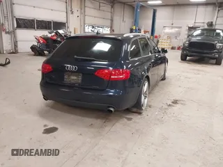 2010 Audi A4 Premium z VIN WAUSFAFL8AA037109, wystawiony jako IAAI lot #42221942 z przebiegiem 177 019 mil mil oraz . Historia ofert i sprzedaży dostępna na DreamBid. Obrazek 4.
