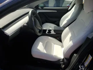 2023 Tesla Model 3 z VIN 5YJ3E1EA5PF547556, wystawiony jako Copart lot #52799655 z przebiegiem 5 242 mil mil oraz Szkoda całkowita • Salvage title. Historia ofert i sprzedaży dostępna na DreamBid. Obrazek 7.