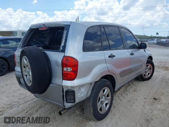 2005 Toyota RAV4 with VIN JTEGD20V750049595, listed as a IAAI auction lot 41944071 with 173,236 mi miles. Bid and sale history available at carsss.com. Image 4.