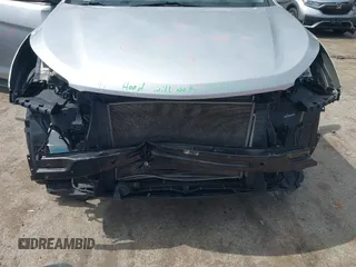 2017 Hyundai Santa Fe 2.4L z VIN 5XYZUDLB6HG400828, wystawiony jako IAAI lot #42013903 z przebiegiem 88 573 mil mil oraz . Historia ofert i sprzedaży dostępna na DreamBid. Obrazek 6.