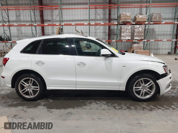 2015 Audi Q5 Premium Plus with VIN WA1DGAFP1FA106932, listed as a IAAI auction lot 41563975 with 108,646 mi miles. Bid and sale history available at carsss.com. Image 13.