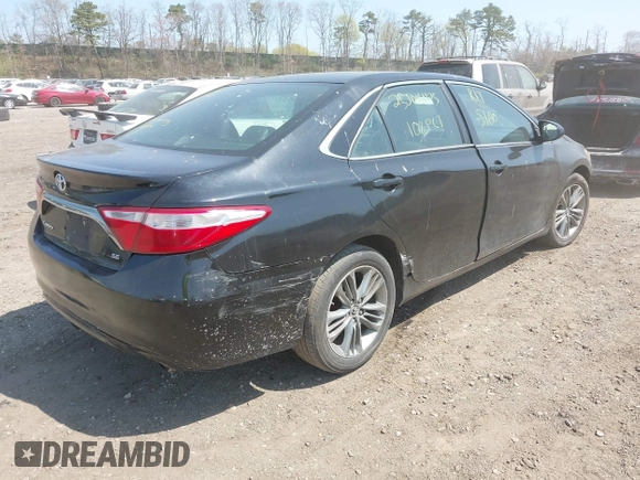 2015 Toyota Camry XLE z VIN 4T1BF1FK4FU933984, wystawiony jako IAAI lot #42121695 z przebiegiem Nie podano mil oraz . Historia ofert i sprzedaży dostępna na DreamBid. Obrazek 4.