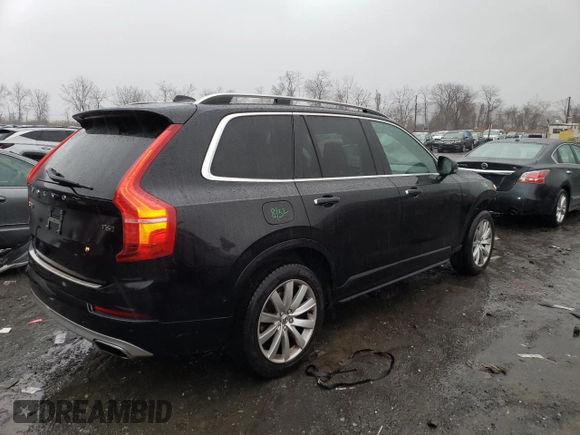 2016 Volvo XC90 T6 Momentum with VIN YV4A22PK1G1050196, listed as a Copart auction lot 71748792 with 137,525 mi miles. Bid and sale history available at carsss.com. Image 3.