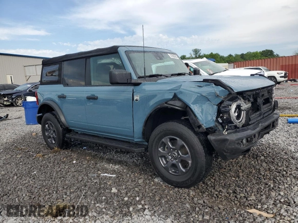 2021 Ford Bronco z VIN 1FMDE5BH0MLA96747, wystawiony jako Copart lot #57060985 z przebiegiem 37 048 mil mil oraz Szkoda całkowita • Salvage title. Historia ofert i sprzedaży dostępna na DreamBid. Obrazek 4.