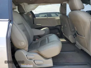 2017 Toyota Sienna XLE with VIN 5TDDZ3DC3HS177700, listed as a Copart auction lot 59720215 with 124,180 mi miles and Salvage title. Bid and sale history available at DreamBid. Image 11.