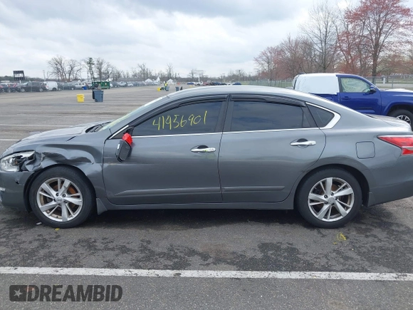 2015 Nissan Altima SV z VIN 1N4AL3APXFC950355, wystawiony jako IAAI lot #41956901 z przebiegiem 85 983 mil mil oraz . Historia ofert i sprzedaży dostępna na DreamBid. Obrazek 17.