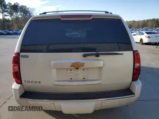 2013 Chevrolet Tahoe LTZ с VIN 1GNSCCE09DR317231, выставлен на аукционе Copart как лот 86056684 с пробегом 116 151 миль миль и Списание • Salvage title. История ставок и продаж доступна на DreamBid. Изображение 6.