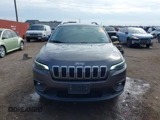 2019 Jeep Cherokee Latitude Plus with VIN 1C4PJLLB4KD403310, listed as a IAAI auction lot 41691832 with 72,398 mi miles. Bid and sale history available at carsss.com. Image 12.
