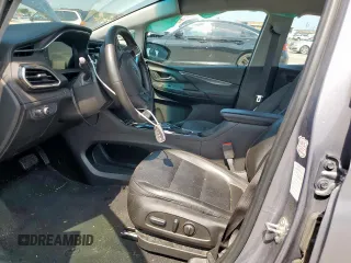 2023 Chevrolet Bolt EV 2LT z VIN 1G1FX6S08P4183388, wystawiony jako Copart lot #59317785 z przebiegiem 91 086 mil mil oraz Nie do naprawy • Non repairable. Historia ofert i sprzedaży dostępna na DreamBid. Obrazek 7.