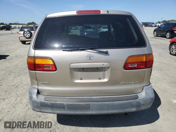 2000 Toyota Sienna CE with VIN 4T3ZF19C1YU305698, listed as a Copart auction lot 52049075 with 230,983 mi miles and Clean Title. Bid and sale history available at carsss.com. Image 6.