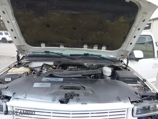 2003 Chevrolet Tahoe LS with VIN 1GNEC13Z73R126800, listed as a IAAI auction lot 41848636 with 267,234 mi miles. Bid and sale history available at carsss.com. Image 10.