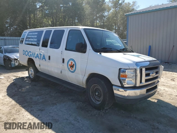 2014 Ford Econoline Passenger XL z VIN 1FBSS3BL8EDA99831, wystawiony jako Copart lot #45062605 z przebiegiem 121 006 mil mil oraz Szkoda całkowita • Salvage title. Historia ofert i sprzedaży dostępna na DreamBid. Obrazek 4.