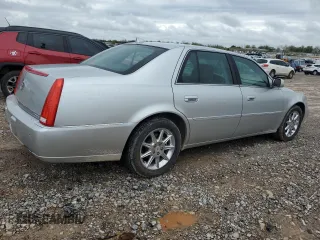 2010 Cadillac DTS w/1SC with VIN 1G6KD5EY0AU136019, listed as a Copart auction lot 50362435 with 150,275 mi miles and Salvage Title. Bid and sale history available at carsss.com. Image 3.