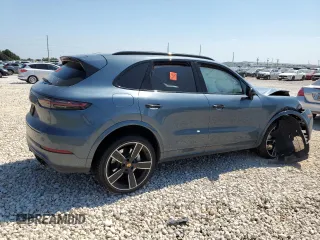 2019 Porsche Cayenne Turbo with VIN WP1AF2AY8KDA81374, listed as a Copart auction lot 66291754 with Not provided miles and Salvage title. Bid and sale history available at DreamBid. Image 3.