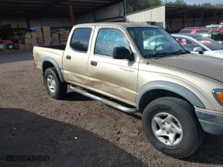 2002 Toyota Tacoma PreRunner with VIN 5TEGN92NX2Z891186, listed as a IAAI auction lot 41659978 with 305,294 mi miles. Bid and sale history available at carsss.com. Image 6.