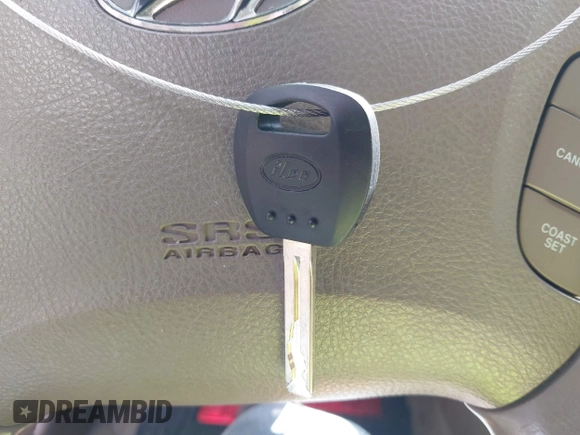 2006 Hyundai Azera SE z VIN KMHFC46F86A051104, wystawiony jako IAAI lot #41923493 z przebiegiem 149 414 mil mil oraz . Historia ofert i sprzedaży dostępna na DreamBid. Obrazek 11.