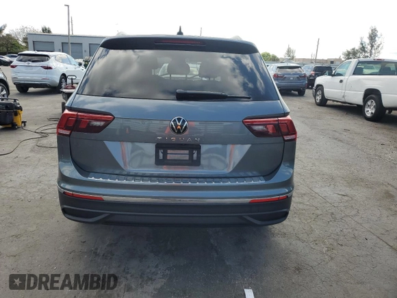 2022 Volkswagen Tiguan S with VIN 3VV1B7AX5NM138710, listed as a Copart auction lot 55900645 with 16,837 mi miles and Salvage title. Bid and sale history available at DreamBid. Image 6.