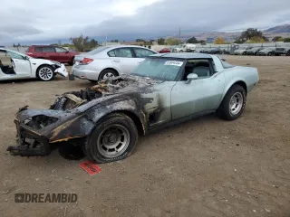 1982 Chevrolet Corvette z VIN 1G1AY8782C5104531, wystawiony jako Copart lot #81804234 z przebiegiem 17 249 mil mil oraz Szkoda całkowita • Salvage title. Historia ofert i sprzedaży dostępna na DreamBid. Obrazek 1.