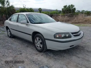 2004 Chevrolet Impala with VIN 2G1WF52E049133098, listed as a IAAI auction lot 42047110 with 111,879 mi miles. Bid and sale history available at carsss.com. Image 1.