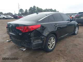 2012 Kia Optima LX with VIN 5XXGM4A72CG006536, listed as a IAAI auction lot 41593608 with 262,326 mi miles. Bid and sale history available at carsss.com. Image 4.