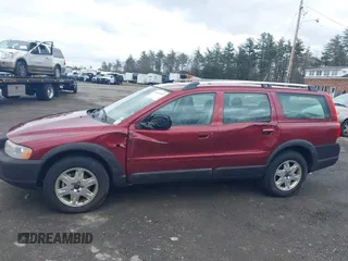 2005 Volvo XC70 with VIN YV1SZ592851203536, listed as a IAAI auction lot 41851395 with 212,201 mi miles and . Bid and sale history available at DreamBid. Image 14.