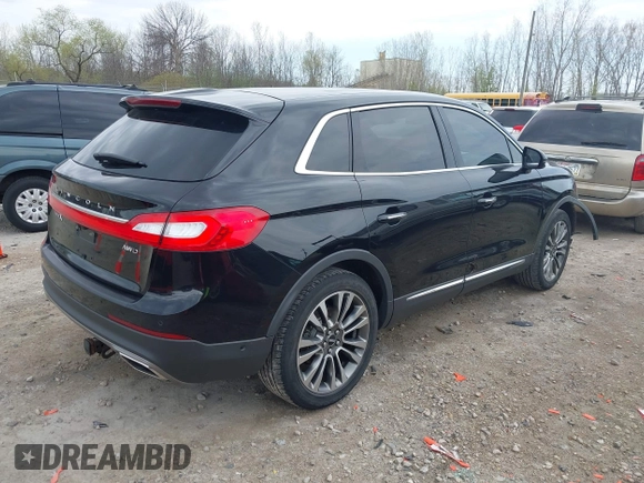 2017 Lincoln MKX Reserve z VIN 2LMPJ8LR7HBL31673, wystawiony jako IAAI lot #42202188 z przebiegiem 80 646 mil mil oraz . Historia ofert i sprzedaży dostępna na DreamBid. Obrazek 4.