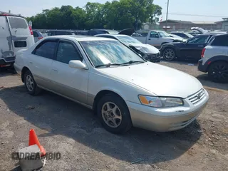 1999 Toyota Camry LE с VIN JT2BG22KXX0334697, выставлен на аукционе IAAI как лот 42592184 с пробегом 324 645 миль миль и . История ставок и продаж доступна на DreamBid. Изображение 1.