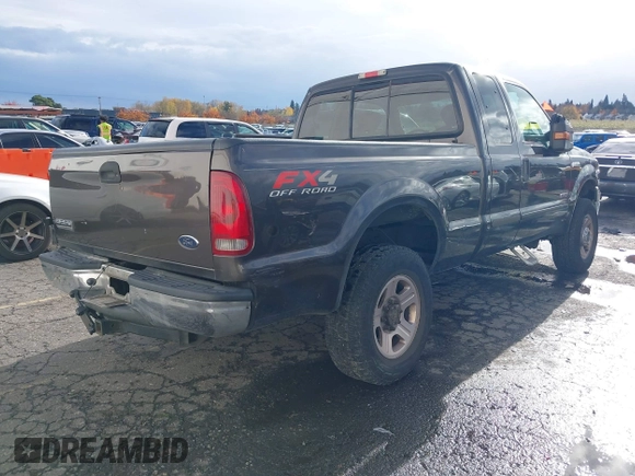 2006 Ford F-250 XL z VIN 1FTSX21PX6EA95609, wystawiony jako IAAI lot #40784632 z przebiegiem 248 193 mil mil oraz . Historia ofert i sprzedaży dostępna na DreamBid. Obrazek 4.
