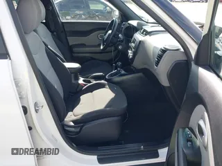 2015 Kia Soul with VIN KNDJN2A20F7134864, listed as a IAAI auction lot 41568503 with 89,627 mi miles and . Bid and sale history available at DreamBid. Image 5.