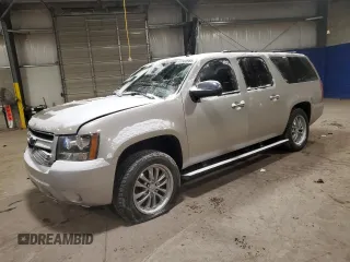 2008 Chevrolet Suburban LT w/3LT with VIN 3GNFK16378G134191, listed as a Copart auction lot 41344985 with 186,474 mi miles and Salvage Title. Bid and sale history available at carsss.com. Image 1.