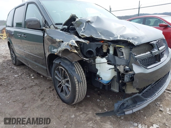 2016 Dodge Grand Caravan SE with VIN 2C4RDGBG1GR388807, listed as a IAAI auction lot 42010574 with 140,103 mi miles and . Bid and sale history available at DreamBid. Image 6.