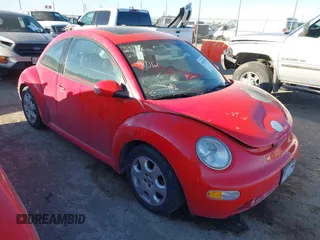 2003 Volkswagen New Beetle Coupe GLS with VIN 3VWCK21C03M438012, listed as a IAAI auction lot 41669750 with 1 mi miles. Bid and sale history available at carsss.com. Image 1.