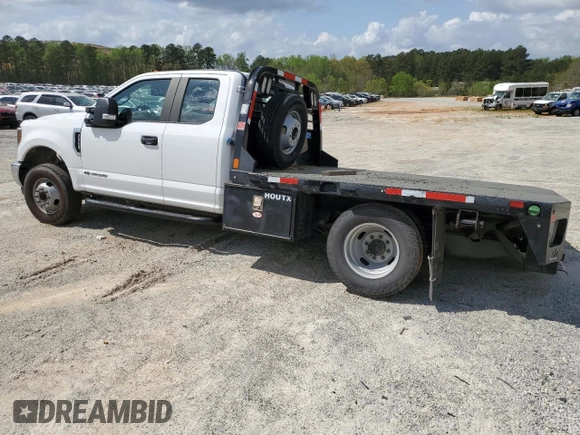 2019 Ford F-350 with VIN 1FD8X3GT4KEG80115, listed as a Copart auction lot 51577785 with 148,259 mi miles and Clean title. Bid and sale history available at DreamBid. Image 2.