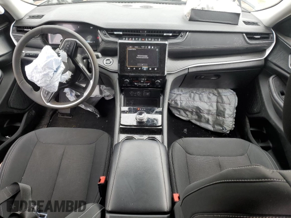 2023 Jeep Grand Cherokee Laredo z VIN 1C4RJHAG3PC625418, wystawiony jako Copart lot #49271395 z przebiegiem 12 874 mil mil oraz Szkoda całkowita • Salvage title. Historia ofert i sprzedaży dostępna na DreamBid. Obrazek 8.