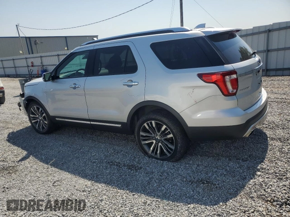 2017 Ford Explorer Platinum z VIN 1FM5K8HT9HGD05220, wystawiony jako Copart lot #60704795 z przebiegiem 59 128 mil mil oraz Szkoda całkowita • Salvage title. Historia ofert i sprzedaży dostępna na DreamBid. Obrazek 2.