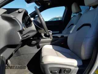 2020 Lexus UX with VIN JTHP9JBHXL2024195, listed as a Copart auction lot 48470575 with 58,500 mi miles and Salvage Title. Bid and sale history available at carsss.com. Image 7.