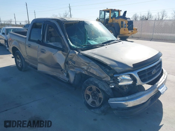 2002 Ford F-150 XLT with VIN 1FTRW07672KB31448, listed as a IAAI auction lot 41226836 with 265,234 mi miles. Bid and sale history available at carsss.com. Image 6.