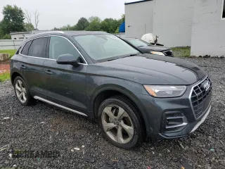 2021 Audi Q5 Premium Plus with VIN WA1BAAFY5M2100978, listed as a Copart auction lot 60649225 with 25,693 mi miles and Salvage title. Bid and sale history available at DreamBid. Image 4.